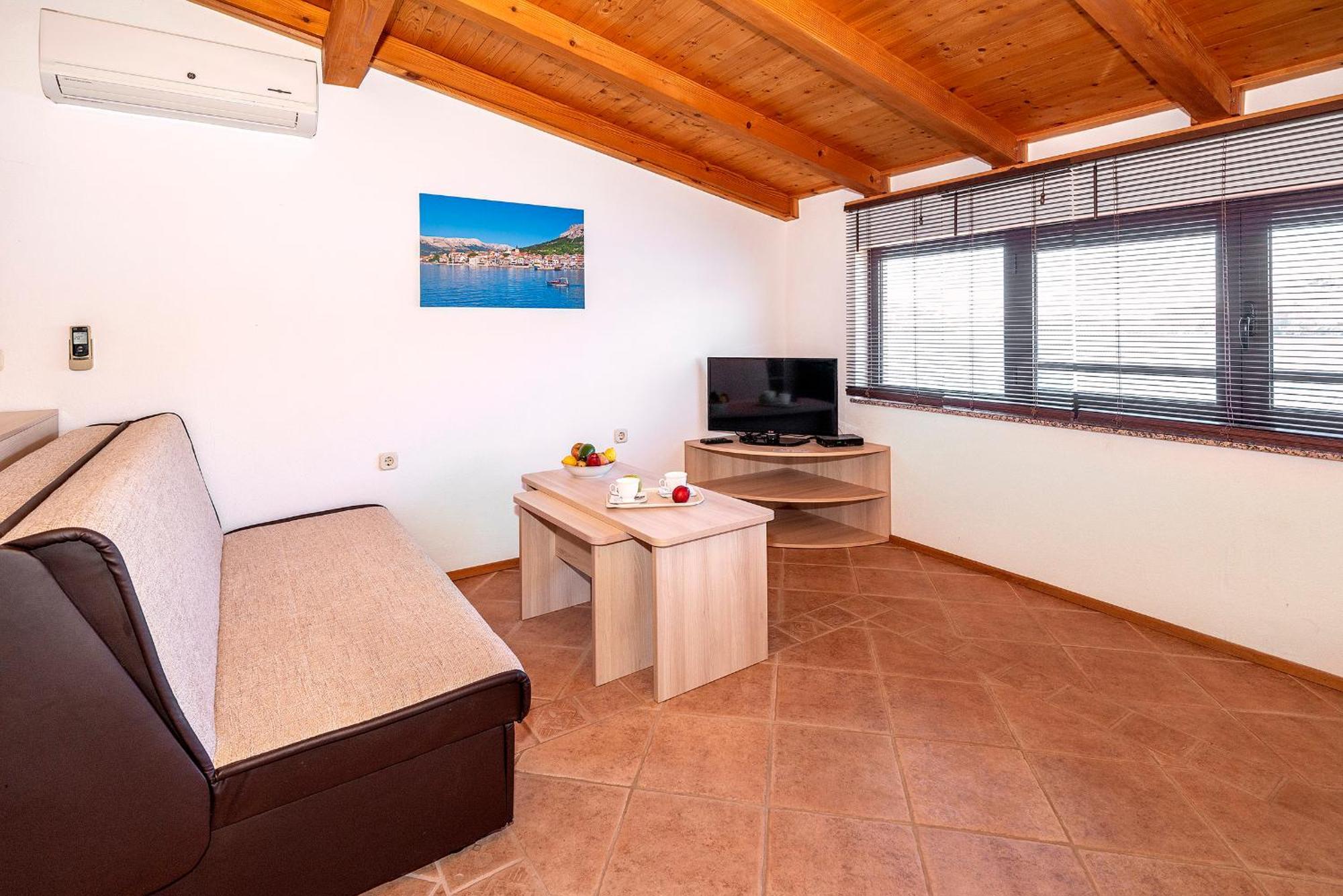 Apartments Kricin II Baska  Ngoại thất bức ảnh